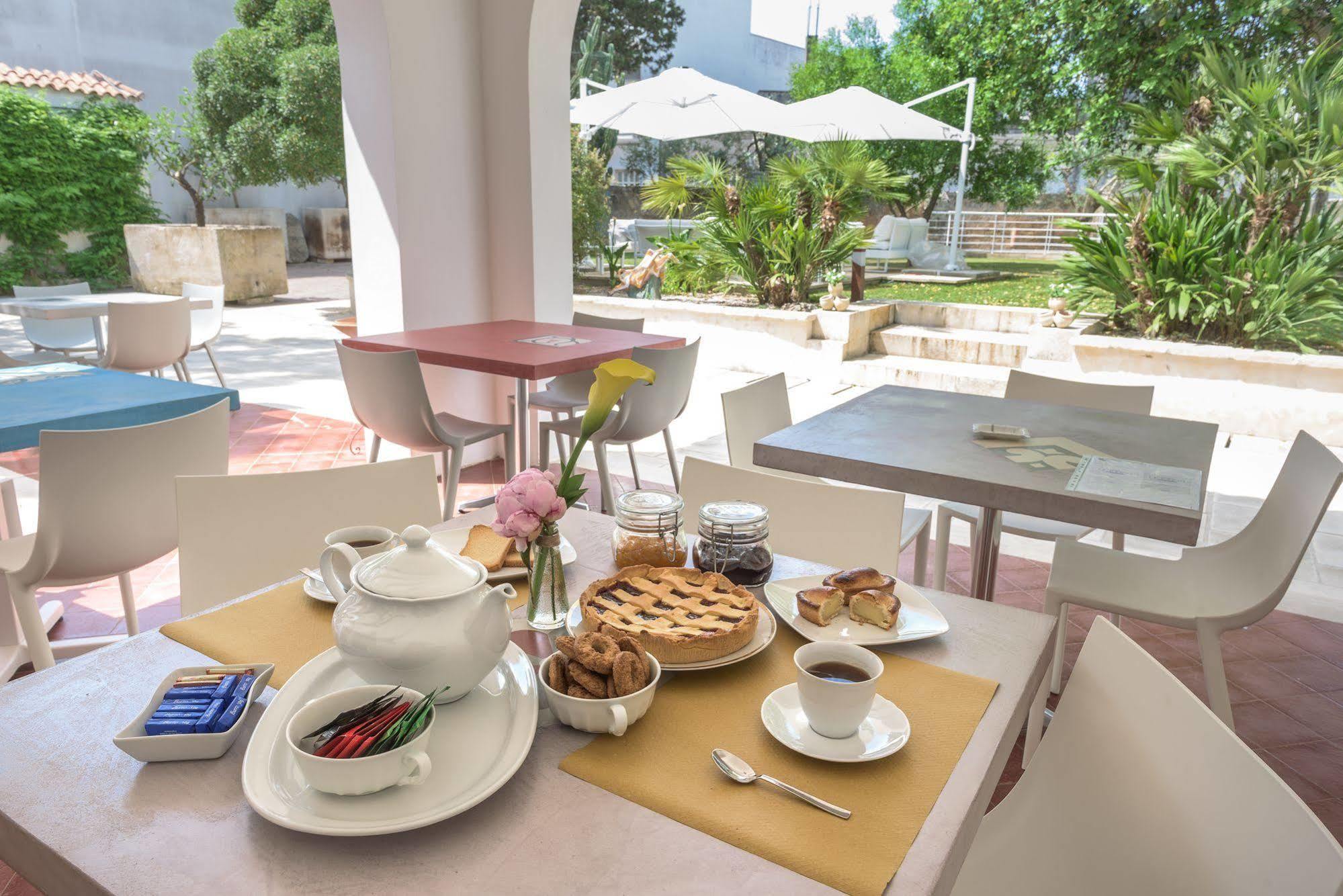 Bed and Breakfast Li Pappi Antico Casale Galatina Exterior foto