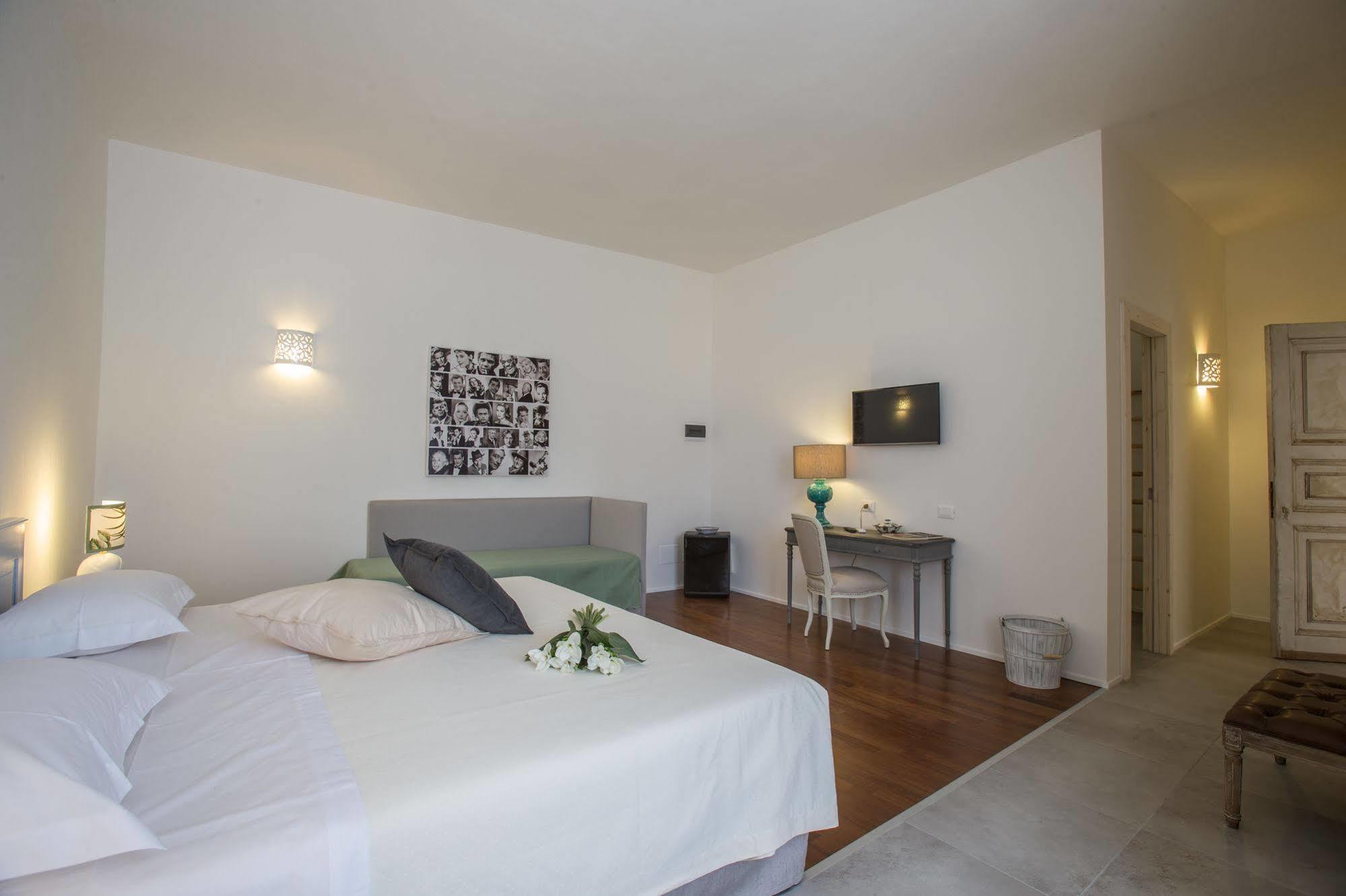 Bed and Breakfast Li Pappi Antico Casale Galatina Exterior foto